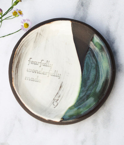 Fearfully Wonderfully Made Ceramic Ring Dish - Snow Moss