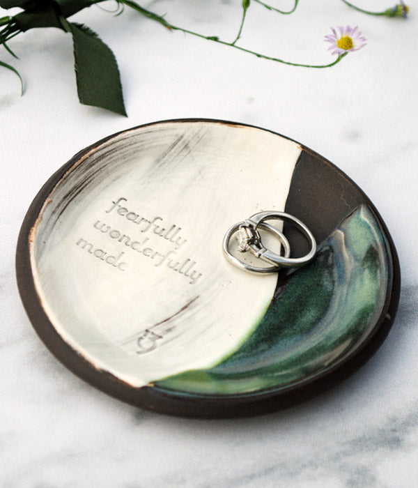 Fearfully Wonderfully Made Ceramic Ring Dish - Snow Moss