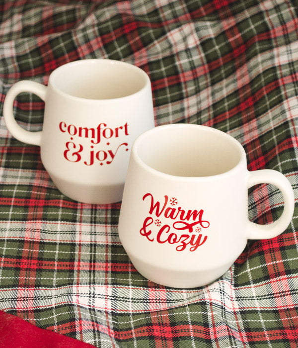 Warm & Cozy – White Christmas Mug