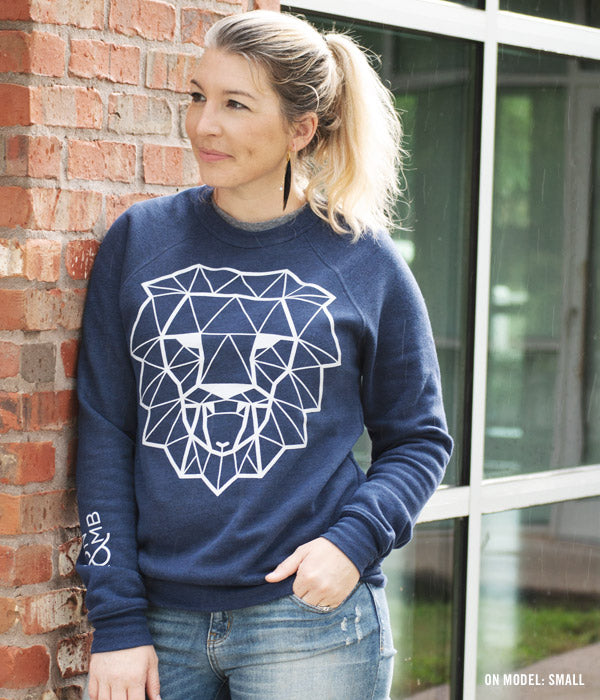 Lion & Lamb – Unisex Fleece Sweatshirt
