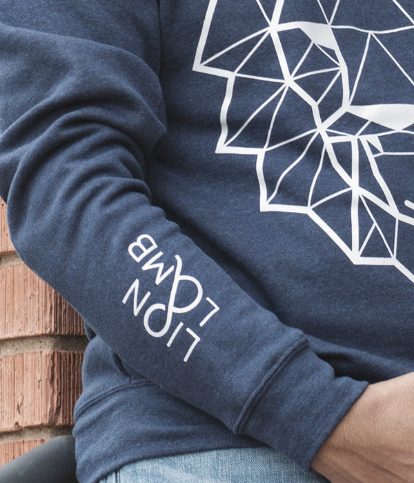 Lion & Lamb – Unisex Fleece Sweatshirt